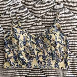 Kortni Jeane Large In the Tropics V’d Crop Top NWOT